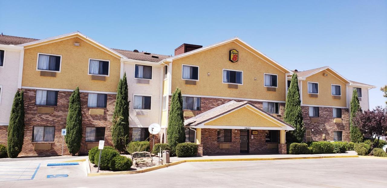 Super 8 By Wyndham Kingman Hotel Exterior photo